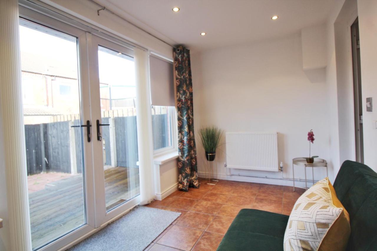 Anjore House - Modern Serviced In Belfast