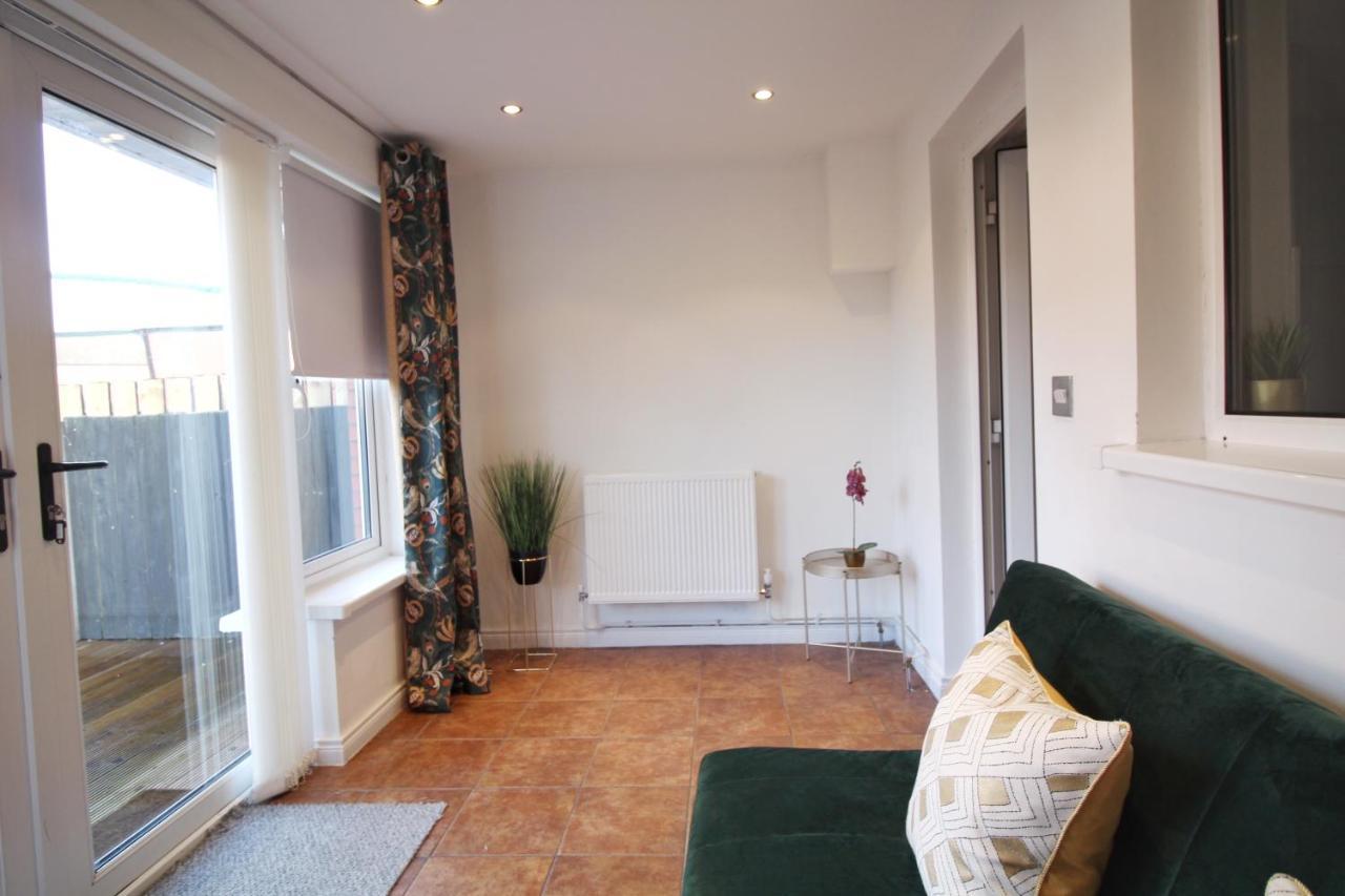 Anjore House - Modern Serviced In Apartment